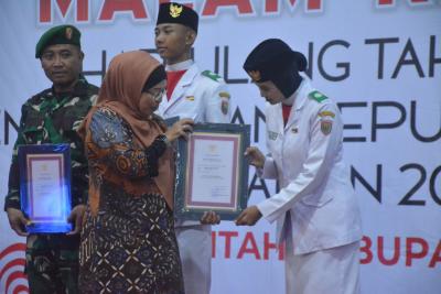 piagam-penghargaan-paskibraka