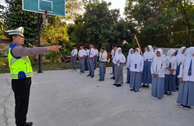 BERIKAN MOTIVASI KEDISPILNAN