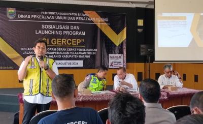 Si Gercep Siap Sulap Jalan Berlubang jadi Mulus