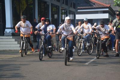 Gowes Bareng Pj Bupati Batang Dalam Rangka Sambut Haornas Ke-41