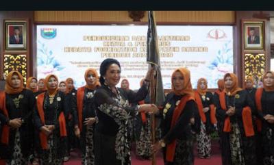 Cetuskan Remaja Ber-GAYA, Kebaya Foundation Tunjukkan Keanggunan Wanita Indonesia