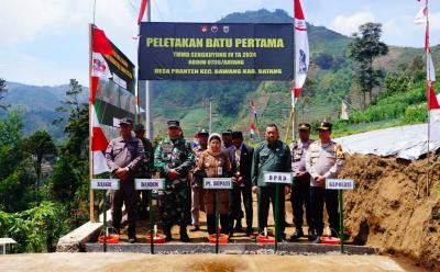 TMMD Sengkuyung 4 Buka Akses Jalan Desa Pranten Untuk Peningkatan Perekonomian