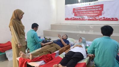 Donorkan Darah, Insan Kesehatan Beri Teladan Penuhi Stok PMI