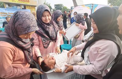 TIMBANG BERAT BADAN BALITA