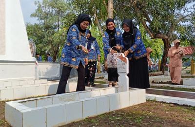 Ziarah ke TMP, ASN Wajib Teladani Semangat Melayani Publik