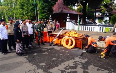 Antisipasi Cuaca Ektrem, Pemkab Batang Siapkan 300 Personel dan Peralatan Siaga Darurat Bencana