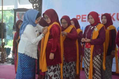 Peringati Hari Ibu, Pj Bupati Batang Mengukuhkan GOW