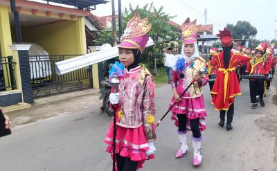 Tiga Kali Latihan, Marching Band Protitang Tampil Memukau