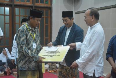 BERIKAN BANTUAN SANTUNAN KEMATIAN