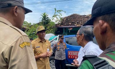 Wakil Bupati Batang Gerak Cepat, Berikan Bantuan 60 Rumah Terdampak Bencana Puting Beliung