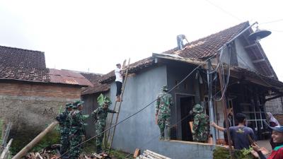 REHAB ATAP RUMAH RUSAK