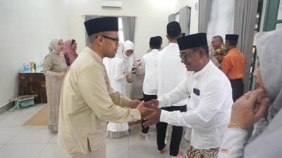 Bupati dan Wakil Bupati Rayakan Idulfitri di Batang 