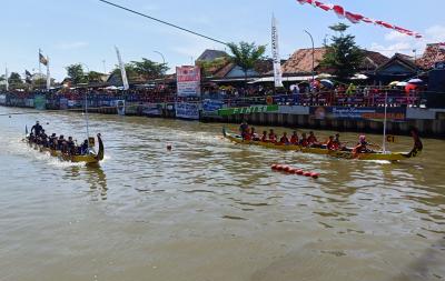 LOMBA DAYUNG TRADISIONAL