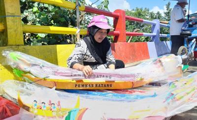 JUAL MINIATUR PERAHU NAGA