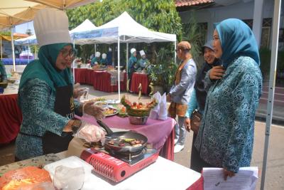 tinjau-lomba-masak-ikan