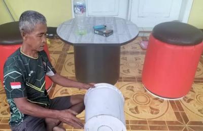 Jelang Pensiun, Prajurit TNI Batang Ubah Limbah jadi Barang Antik