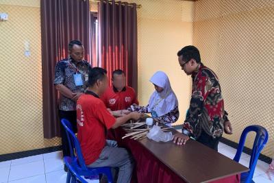 Napi Lapas Batang Bagikan Kemampuan Kriya ke Pelajar