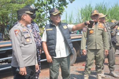 tinjau-pembongkaran-bangunan