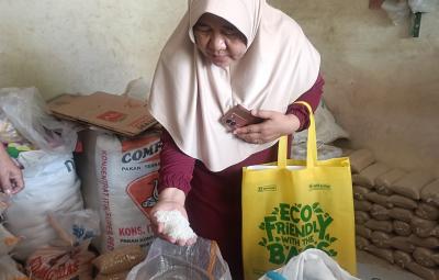 Marak Rumor Beras Oplosan, Disperindagkop Batang Cek Kualitas