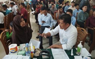 Skrining Kesehatan di Ponpes, RSUD Kalisari Batang Temukan Santri Perlu Rujukan Lanjutan