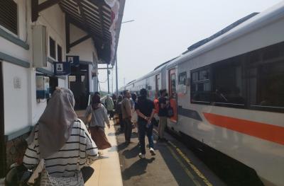Stasiun Batang Jadi Pemberhentian KA Eksekutif Argo Muria