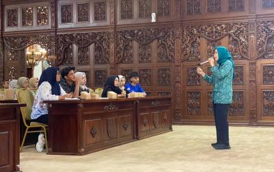 Gandeng Boci Maknyoss, PKK Batang Latih Anak Putus Sekolah Kuasai Digitalisasi