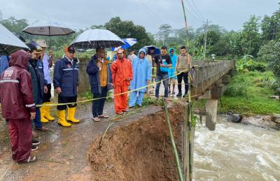 Bupati Batang Instruksikan Penanganan Darurat Longsor di Jembatan Kemligi