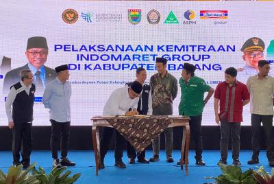 Menko Pangan Dorong Penguatan Sektor Perikanan di Kabupaten Batang