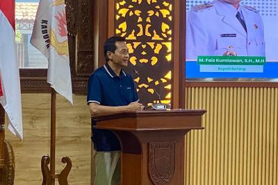 Wabup Batang Dorong Tiap Kecamatan Miliki Lapangan Tenis