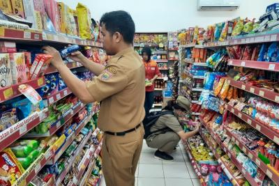 monitoring-makanan-di-minimarket
