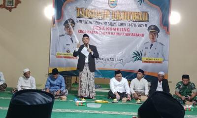 Bupati Batang Kucurkan Bantuan Rp200 Juta untuk Masjid dan Pengelolaan Sampah