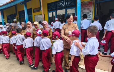 Libur Lebaran Usai, Siswa di Batang Mulai Masuk Sekolah
