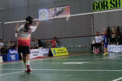 Meriahkan HUT Batang, Ratusan Pebulutangkis Takar Kemampuan di Industropolis Cup