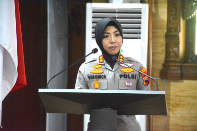 MANFAATKAN TEKNOLOGI DENGAN BIJAK