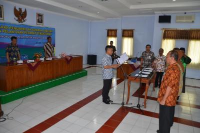bupati-batang-melantik-empat-pejabat-struktural