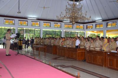 bupati-yoyok-riyo-sudibyo-lantik-694-pejabat