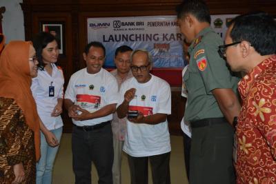 kartu-tani-sudah-100-di-batang