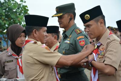 komandan-lanal-tegal-letkol-mar-sunggu-barniat-manurung-lantik-303-anggota-sakabahari