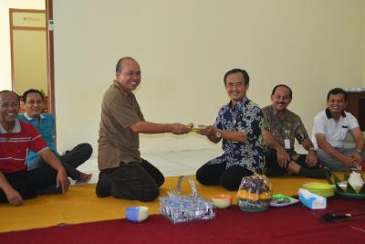 menempati-ruang-kantor-baru-diskominfo-mengadakan-tasyakuran