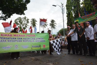 khoul-muhammad-hasan-surgi-jatikusumo-kirabkan-250-bendera-merah-putih