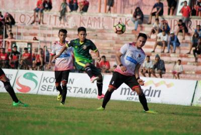 laga-ngabuburit-match-persibat-imbangi-persinga