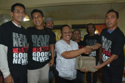 bupati-minta-jurnalis-kawal-kepemimpinannya