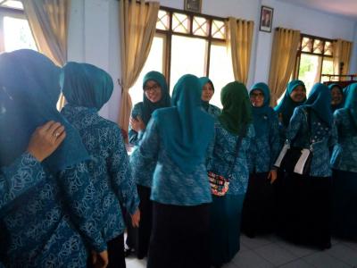 pkk-menumbuhkembangkan-ekonomi-desa