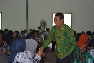 wakil-bupati-suyono-akan-usahakan-gaji-guru-wiyata-bhakti-sesuai-umk