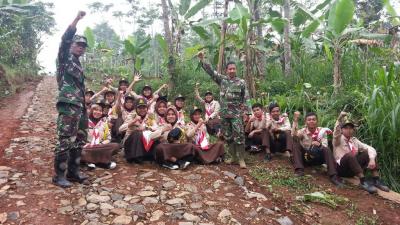 tmmd-melatih-kerjasama-antar-warga-dan-anggota-pramuka