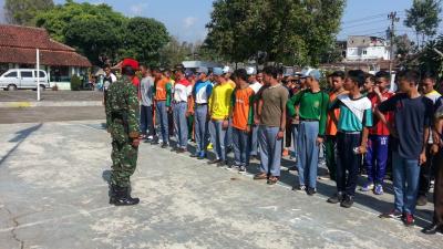 koramil-dan-polsek-menyeleksi-calon-anggota-paskibraka