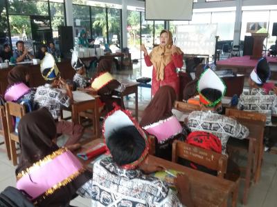 pameran-pendidikan-dan-kebudayaan-menjadi-penyemangat-guru-dan-siswa
