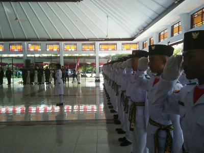 gladi-bersih-dan-pengukuhan-paskibraka-kabupaten-batang-tahun-2017