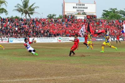 berhasil-tekuk-persibas-2-0-persibat-peringkat-3-klasemen