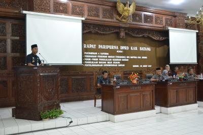 kelola-pariwista-profesional-bupati-sampaikan-raperda-kepariwistaan-ke-dewan